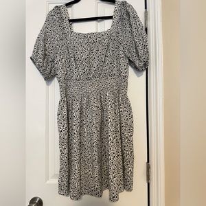 Black & White Floral Short Puff Sleeve Old Navy Dress
